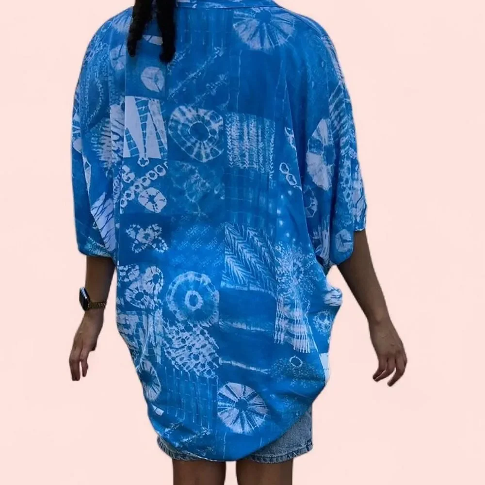 Blue and white tie-dye kimono